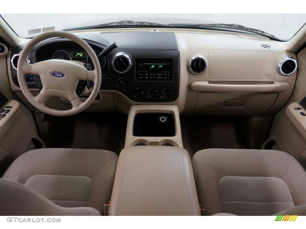 2005 Expedition XLT 4x4 - Dark Stone Metallic / Medium Parchment photo #29