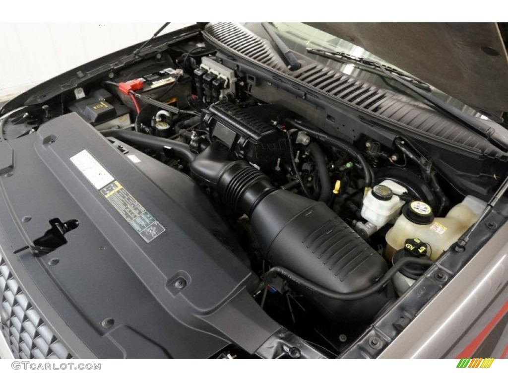 2005 Expedition XLT 4x4 - Dark Stone Metallic / Medium Parchment photo #44