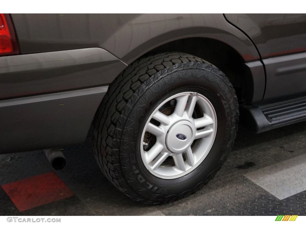 2005 Expedition XLT 4x4 - Dark Stone Metallic / Medium Parchment photo #56