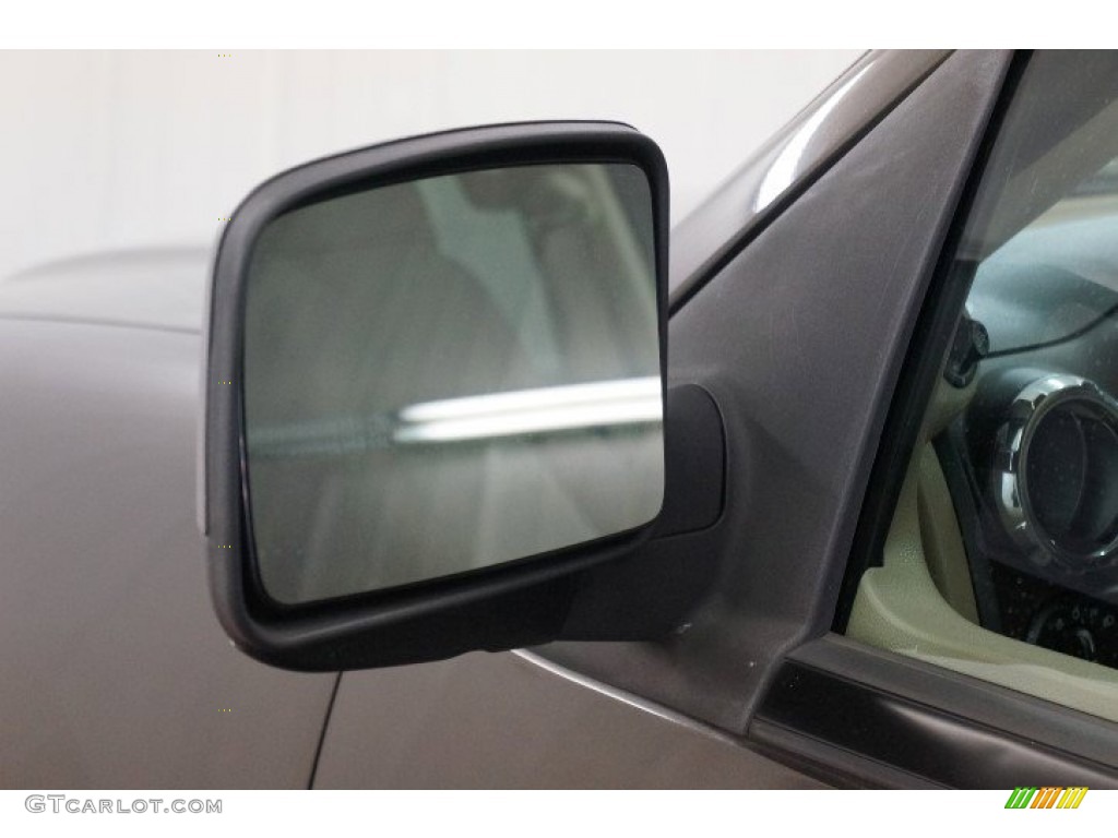 2005 Expedition XLT 4x4 - Dark Stone Metallic / Medium Parchment photo #67