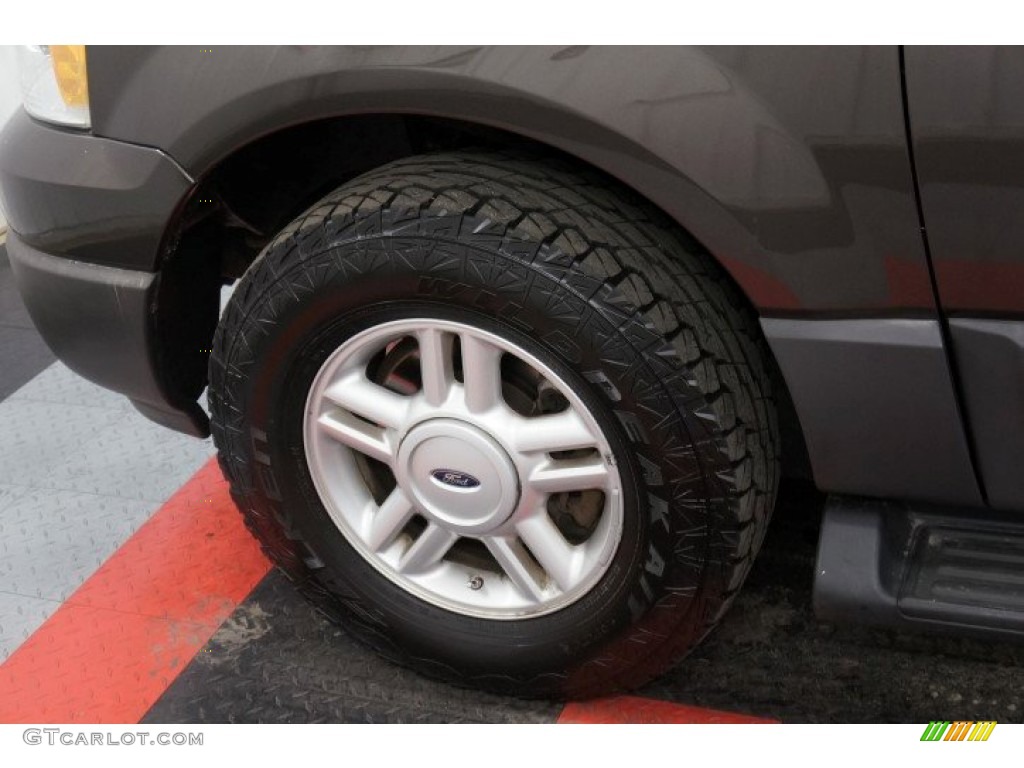 2005 Expedition XLT 4x4 - Dark Stone Metallic / Medium Parchment photo #69