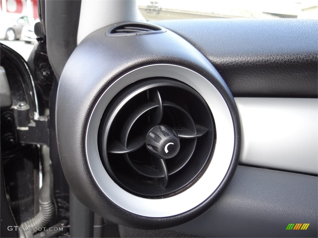 2008 Cooper Hardtop - Astro Black Metallic / Panther Black photo #17