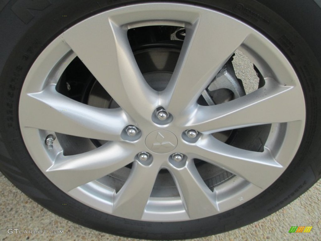 2014 Mitsubishi Outlander Sport ES AWD Wheel Photos