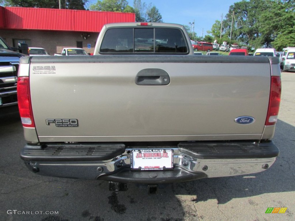 2003 F250 Super Duty Lariat Crew Cab 4x4 - Arizona Beige Metallic / Medium Parchment Beige photo #6