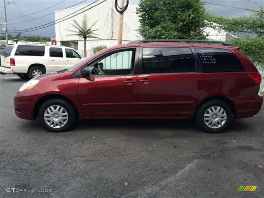 2006 Sienna LE - Salsa Red Pearl / Stone Gray photo #4