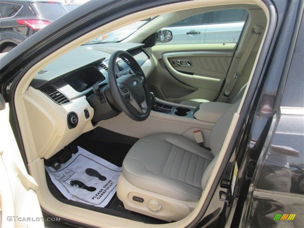 2015 Taurus SE - Tuxedo Black Metallic / Dune photo #12