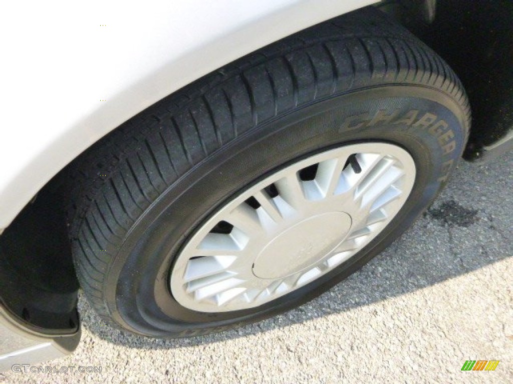 2005 Classic  - Galaxy Silver Metallic / Gray photo #7