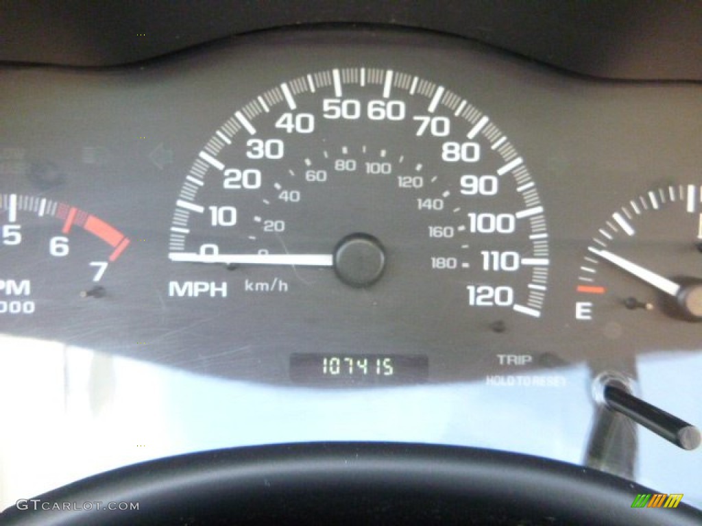 2005 Classic  - Galaxy Silver Metallic / Gray photo #15