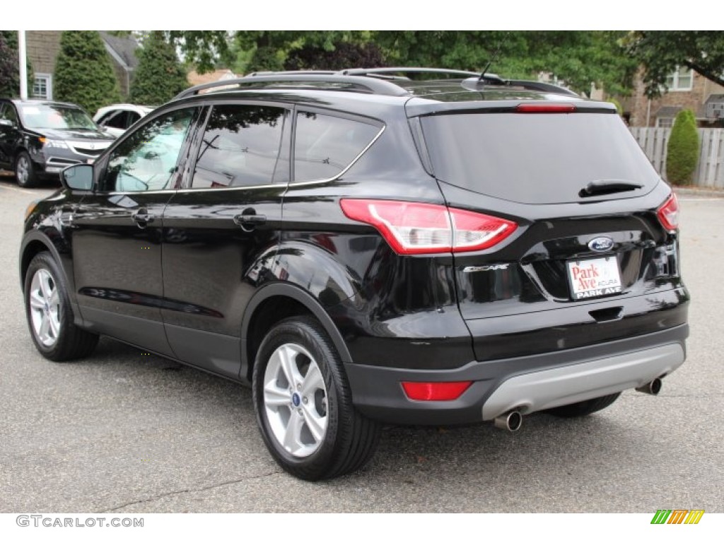 2013 Escape SE 1.6L EcoBoost 4WD - Tuxedo Black Metallic / Charcoal Black photo #5