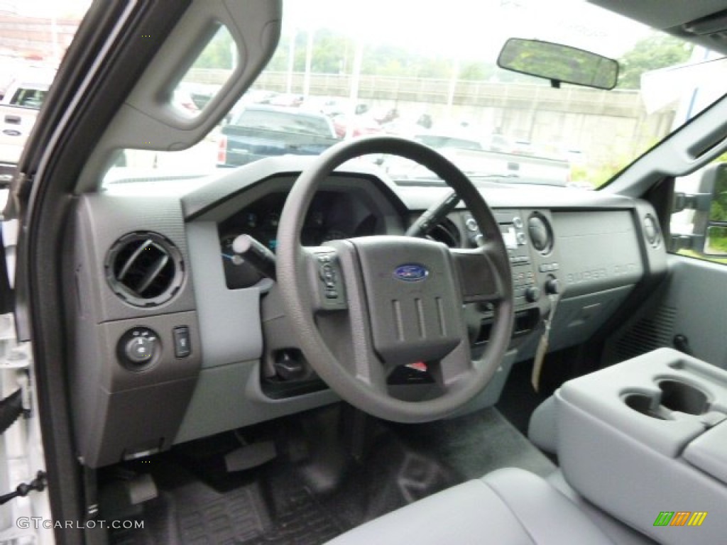 2015 F250 Super Duty XL Regular Cab - Oxford White / Steel photo #11