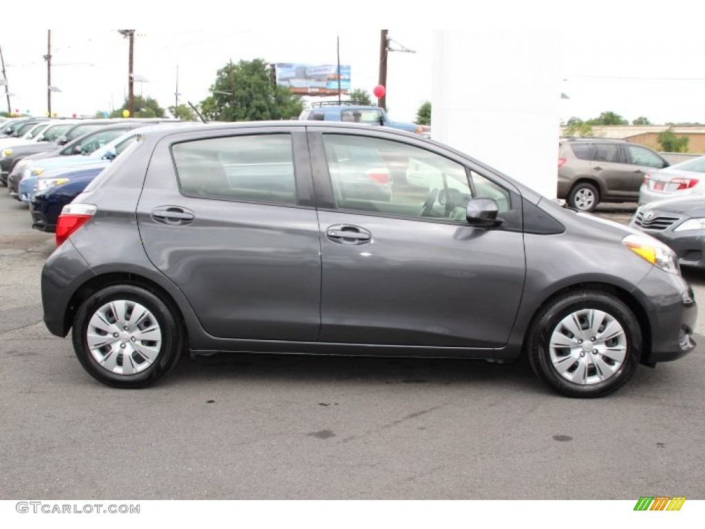 Magnetic Gray Metallic 2014 Toyota Yaris LE 5 Door Exterior Photo #96603728