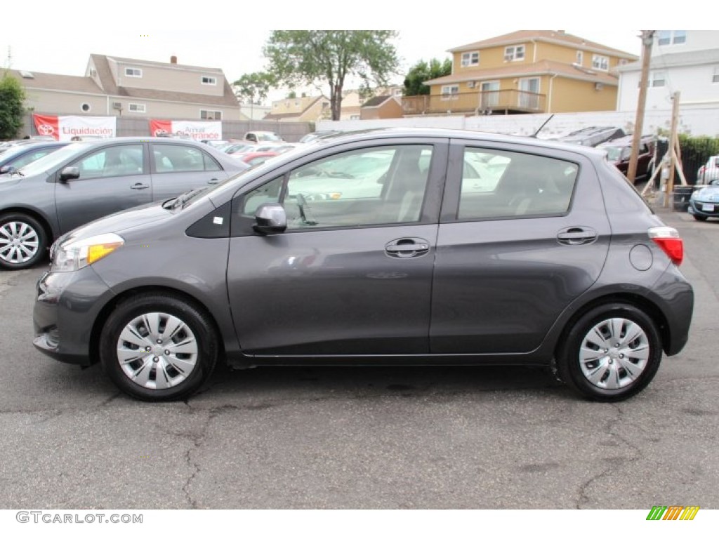 Magnetic Gray Metallic 2014 Toyota Yaris LE 5 Door Exterior Photo #96603830