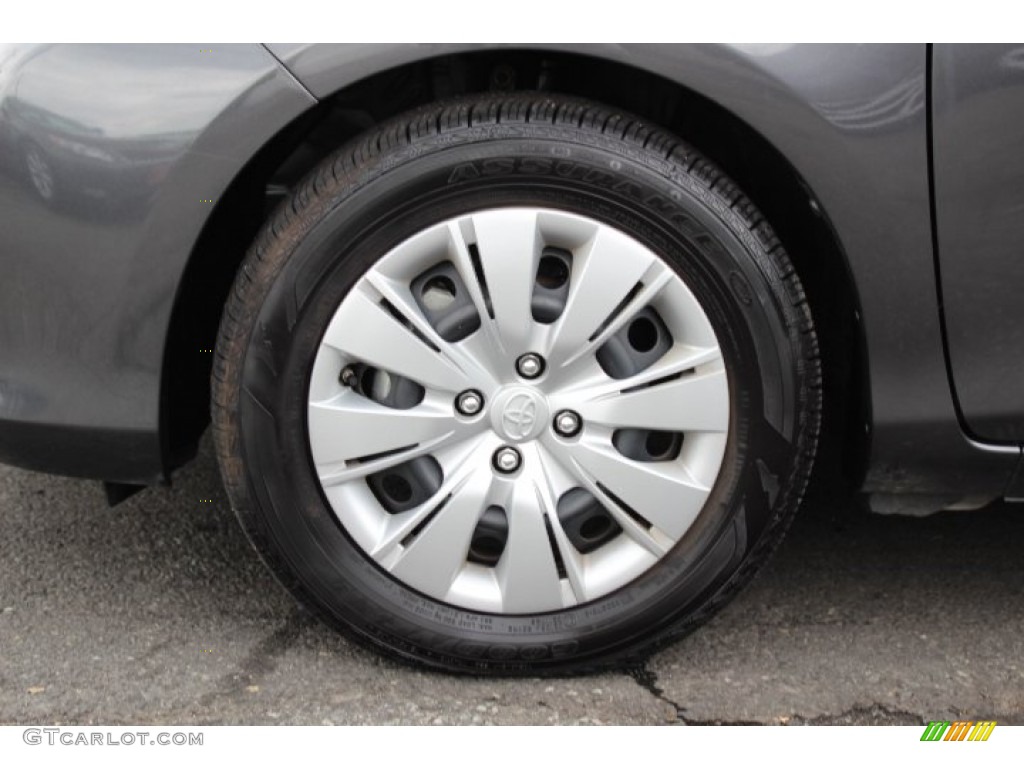 2014 Toyota Yaris LE 5 Door Wheel Photo #96604298