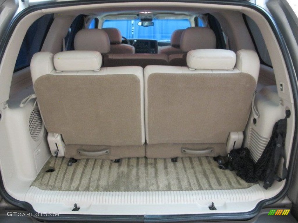 2002 Escalade AWD - Silver Sand / Shale photo #11
