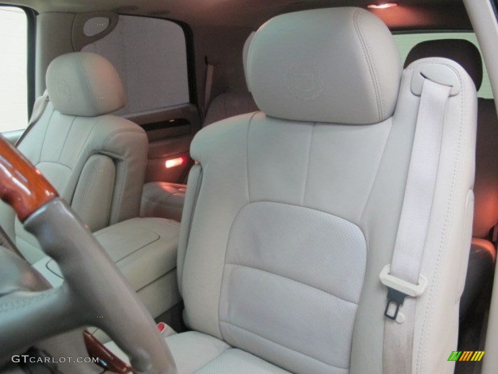 2002 Escalade AWD - Silver Sand / Shale photo #18