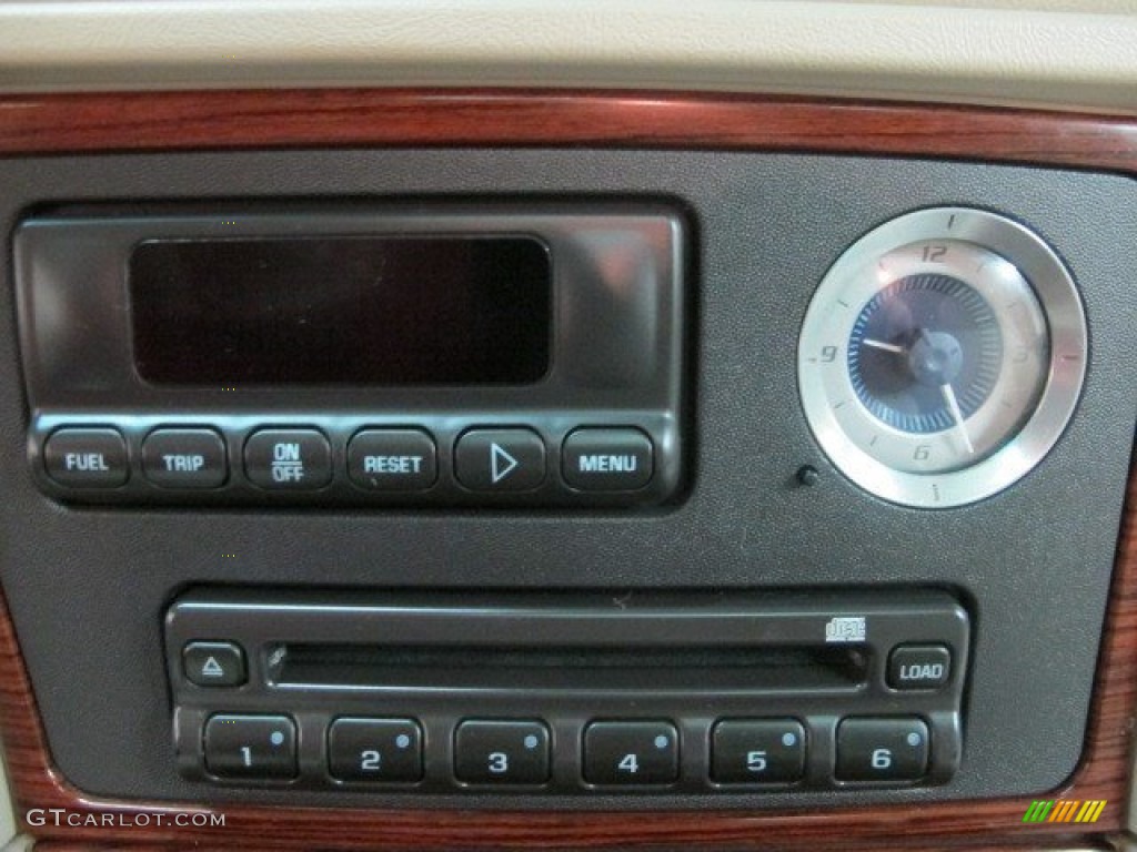 2002 Escalade AWD - Silver Sand / Shale photo #34