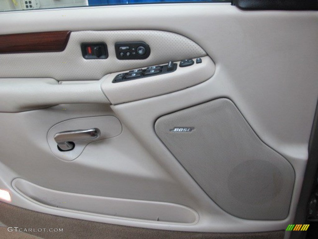 2002 Escalade AWD - Silver Sand / Shale photo #37