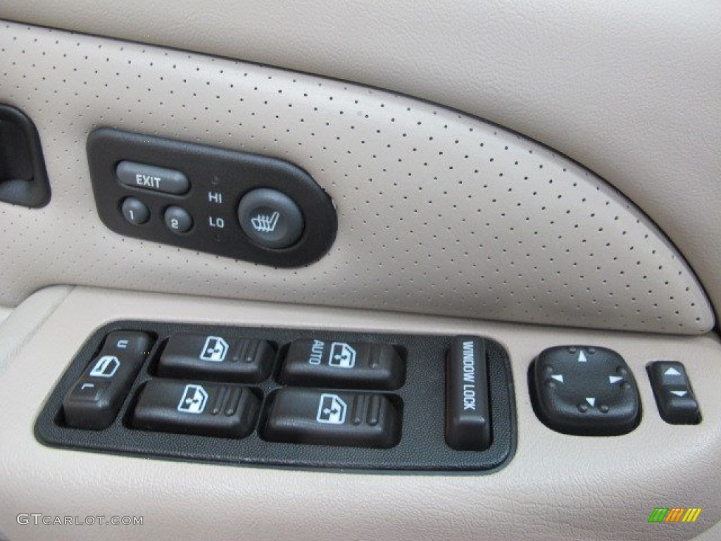 2002 Escalade AWD - Silver Sand / Shale photo #38