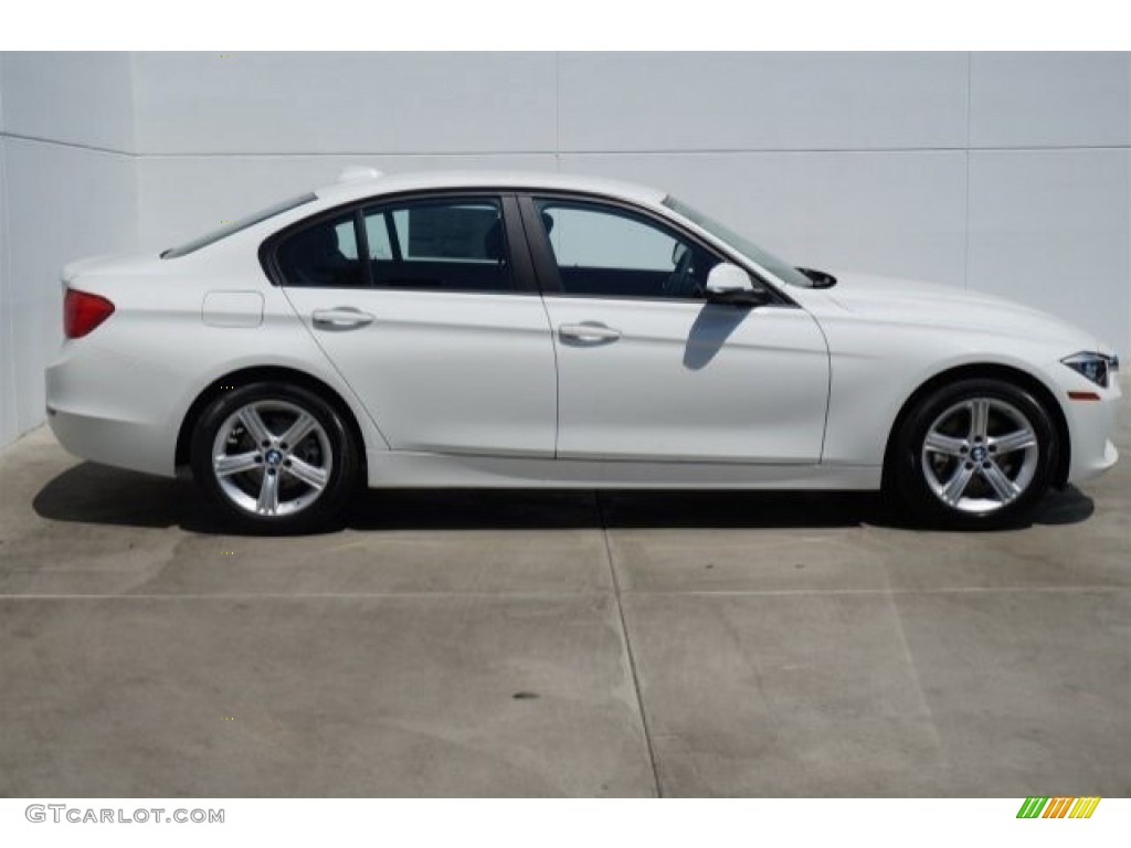 2015 3 Series 320i Sedan - Alpine White / Black photo #2