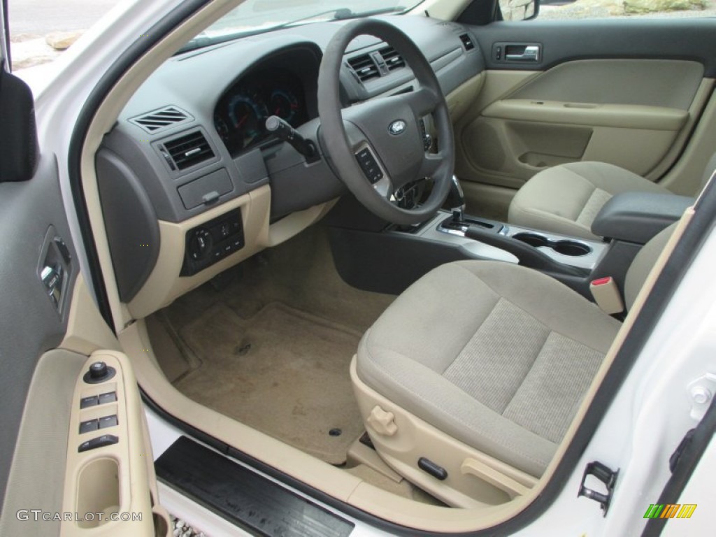 2010 Fusion SE - White Platinum Tri-coat Metallic / Camel photo #5