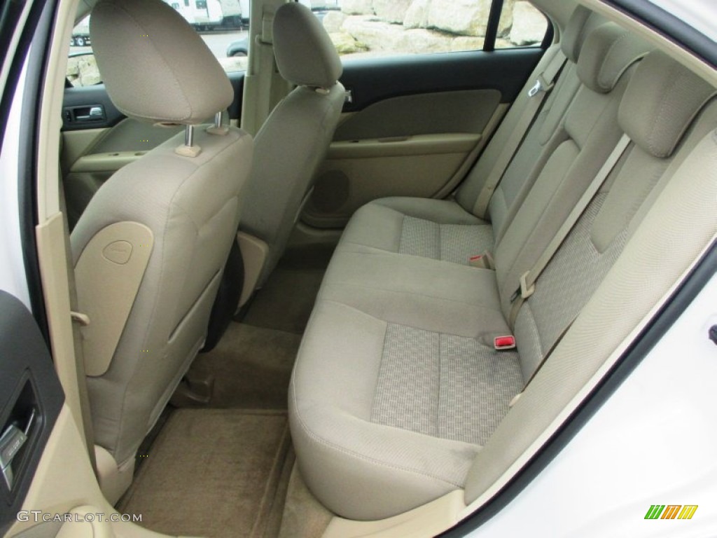 2010 Fusion SE - White Platinum Tri-coat Metallic / Camel photo #19
