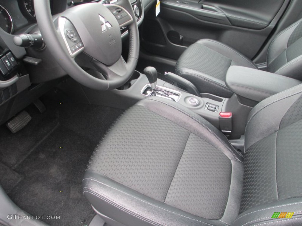Black Interior 2015 Mitsubishi Outlander SE S-AWC Photo #96627502