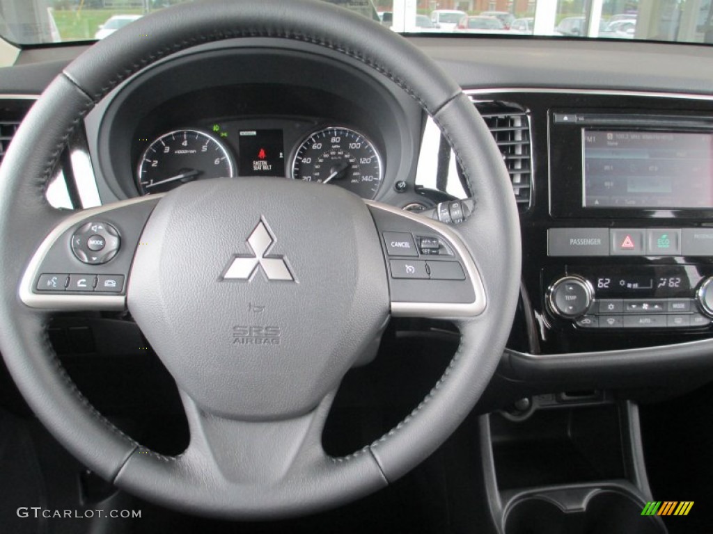 2015 Mitsubishi Outlander SE S-AWC Steering Wheel Photos