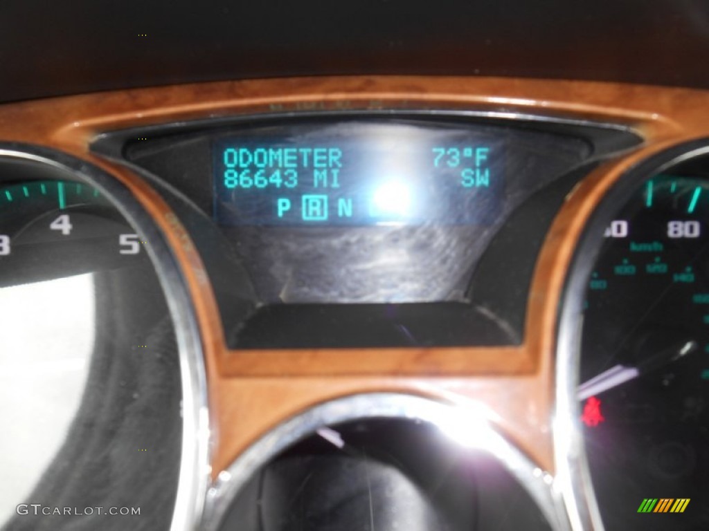 2010 Enclave CXL AWD - Silver Green Metallic / Ebony/Ebony photo #31