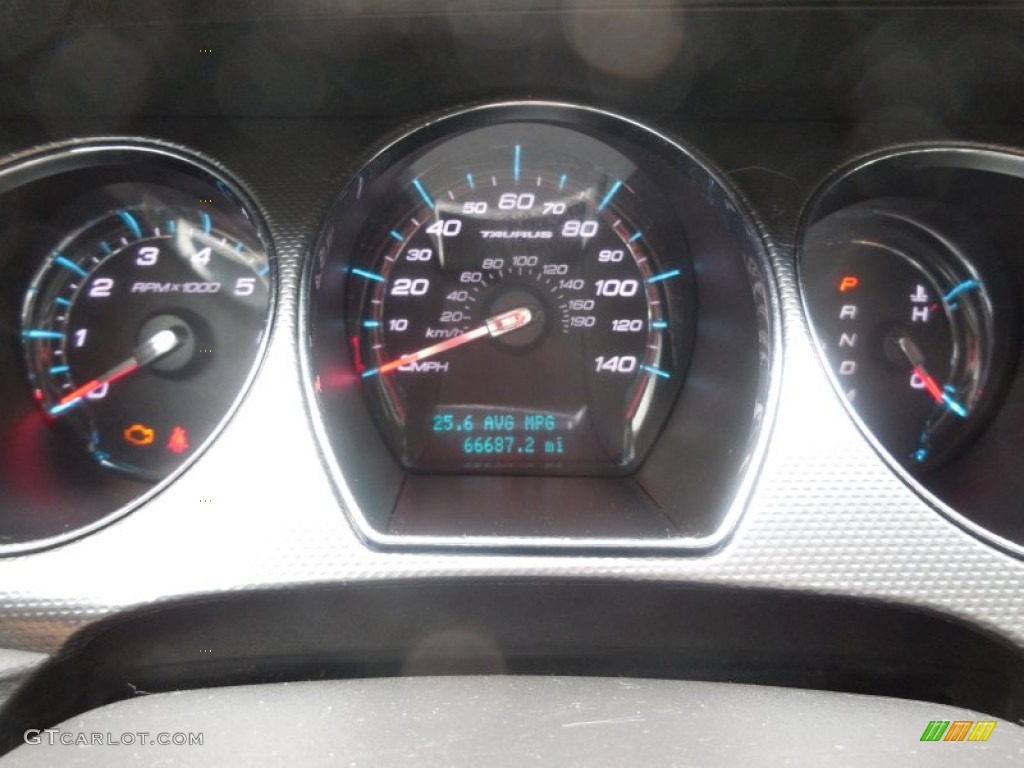 2010 Taurus SEL - Cinnamon Red Metallic / Charcoal Black photo #22