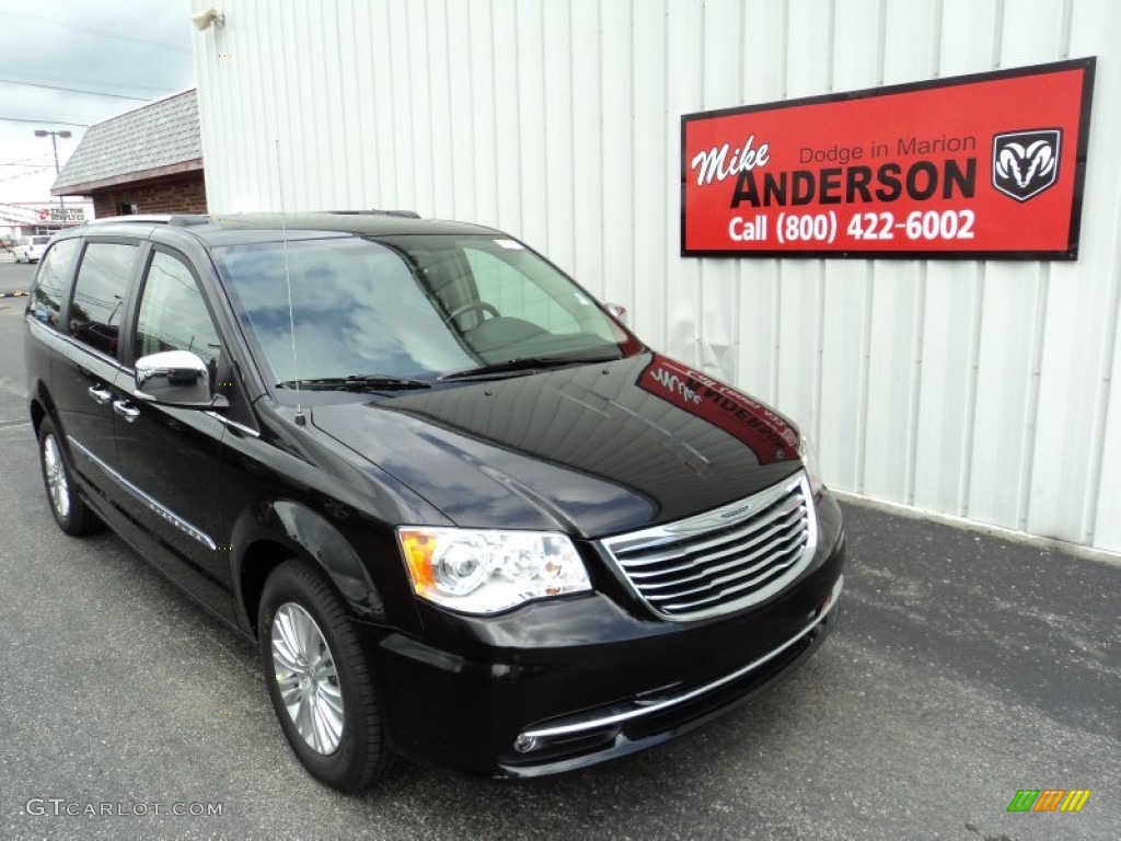 2015 Town & Country Limited Platinum - Brilliant Black Crystal Pearl / Black/Light Graystone photo #1