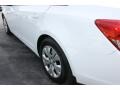 Summit White - Cruze LS Photo No. 4