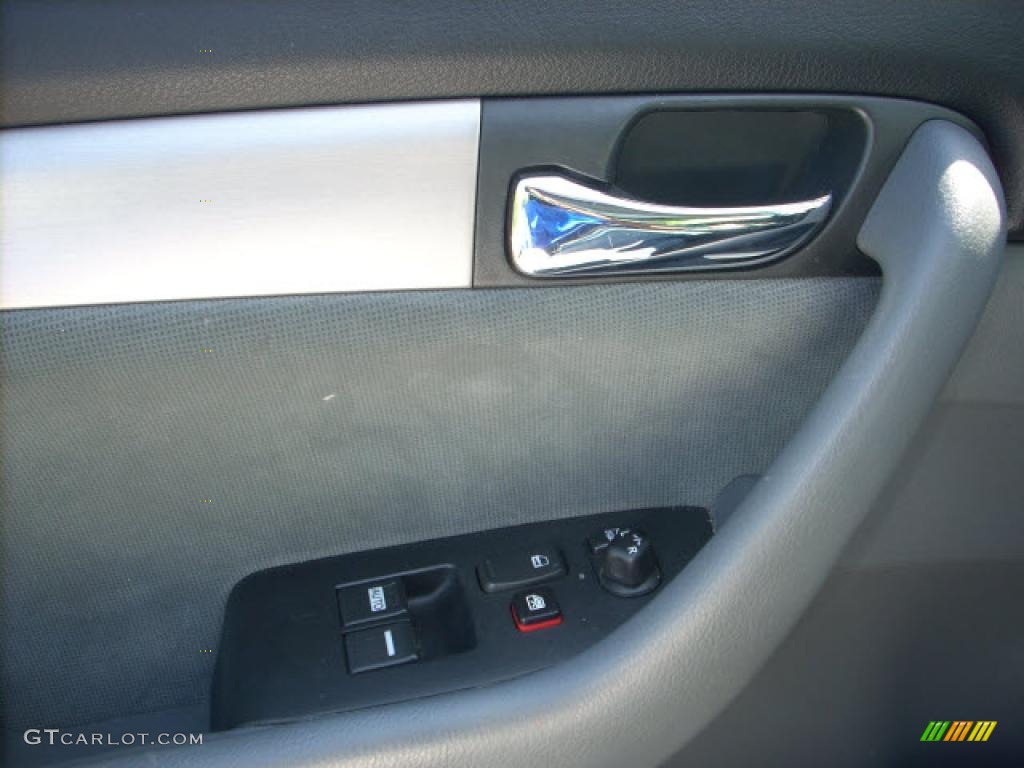 2006 Accord EX Coupe - Alabaster Silver Metallic / Gray photo #16