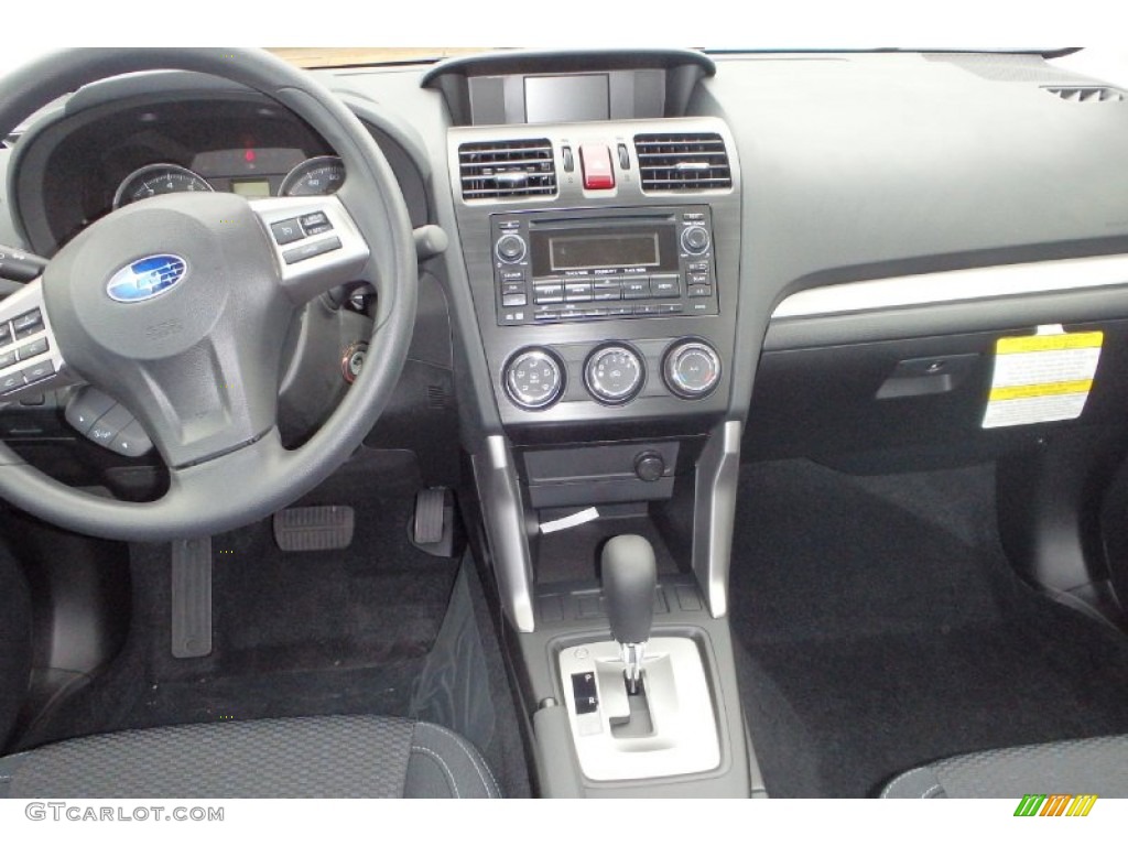 2015 Subaru Forester 2.5i Dashboard Photos