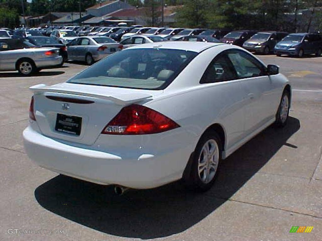 2006 Accord EX-L Coupe - Taffeta White / Ivory photo #9