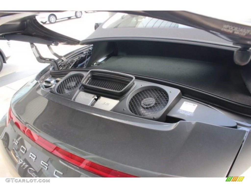 2015 Porsche 911 Carrera 4S Cabriolet Engine Photos