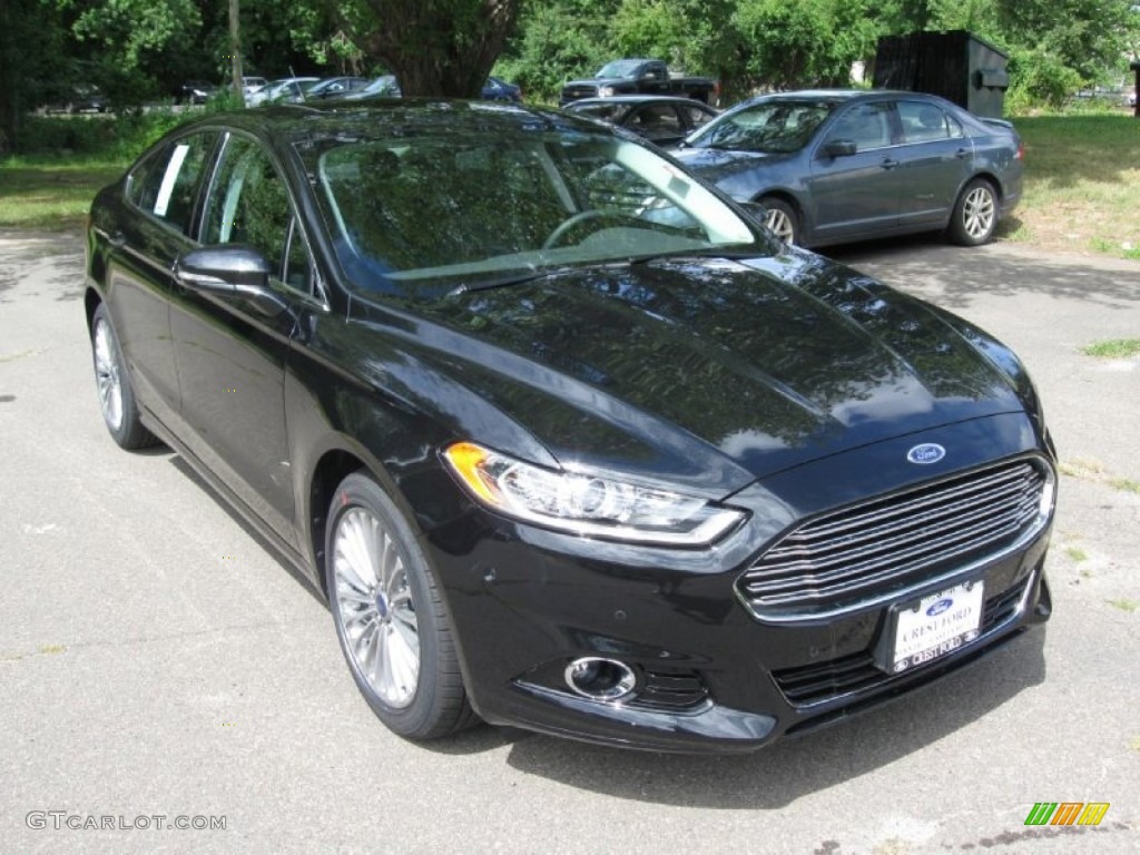 2015 Fusion Titanium - Tuxedo Black Metallic / Charcoal Black photo #1