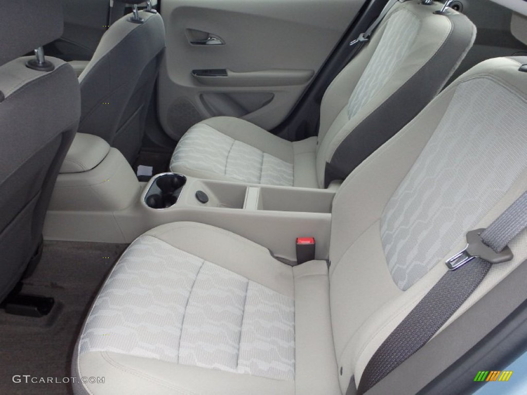 2015 Chevrolet Volt Standard Volt Model Rear Seat Photo #96647617