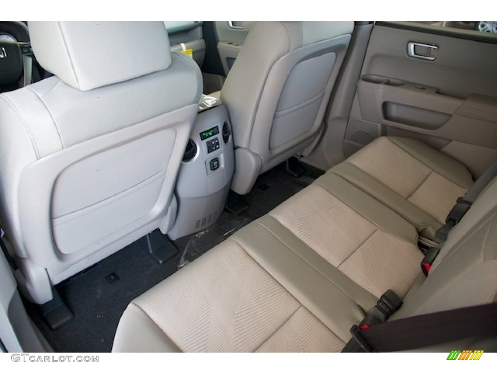 2015 Pilot LX 4WD - Alabaster Silver Metallic / Gray photo #13