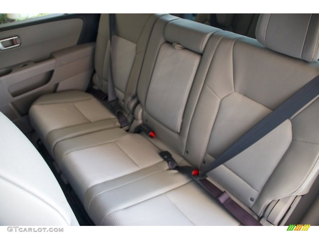 2015 Pilot LX 4WD - Alabaster Silver Metallic / Gray photo #16