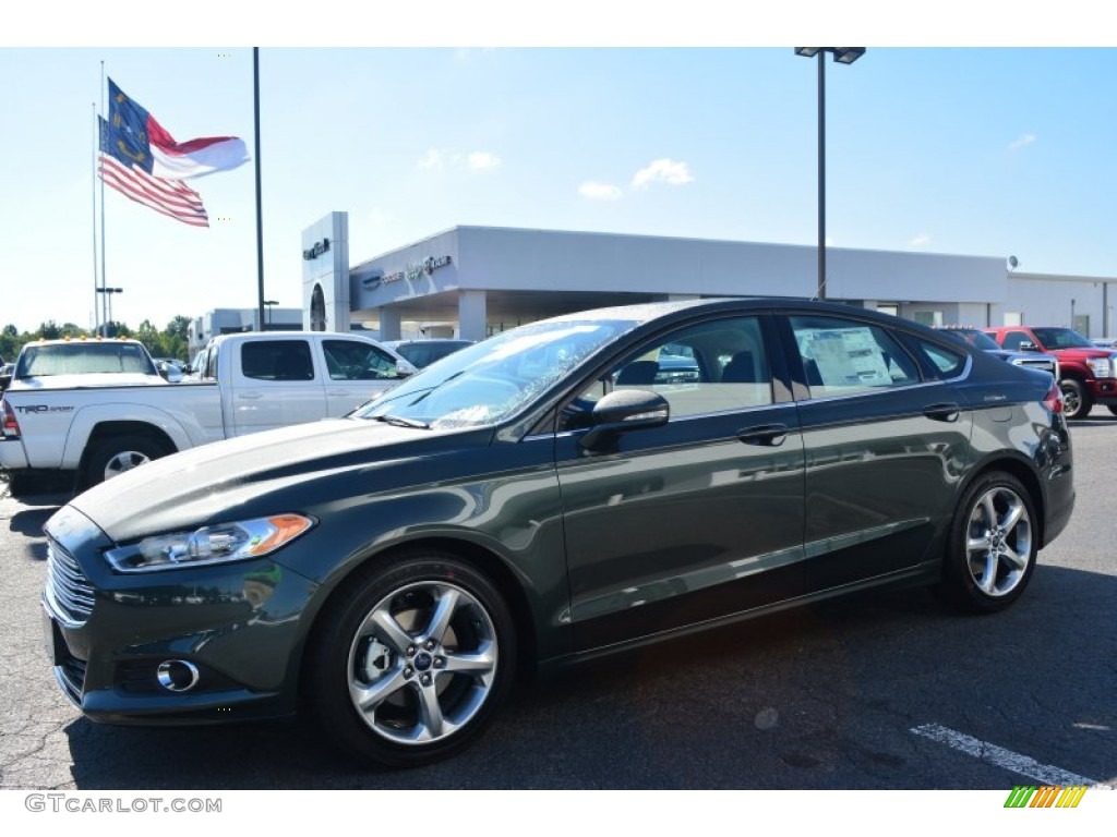 2015 Fusion SE - Guard Metallic / Charcoal Black photo #3