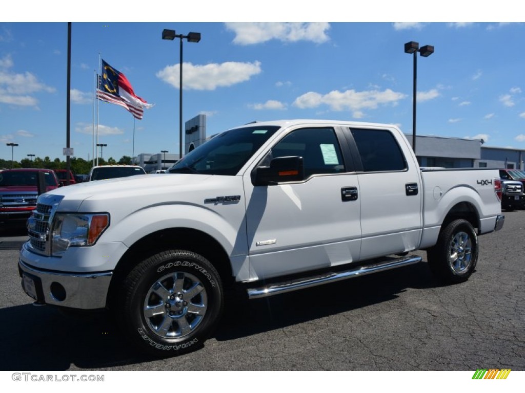 2014 F150 XLT SuperCrew 4x4 - Oxford White / Steel Grey photo #3