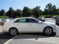 White Diamond Tricoat - XTS Luxury FWD Photo No. 4