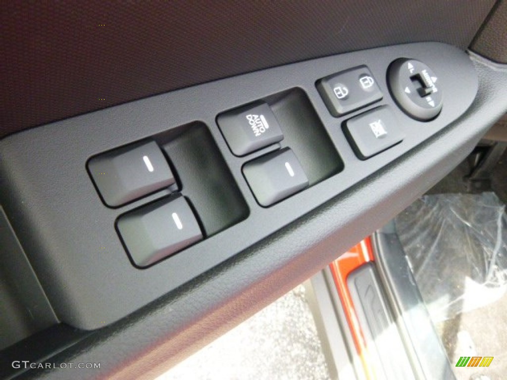 2015 Kia Sportage LX AWD Controls Photo #96669797