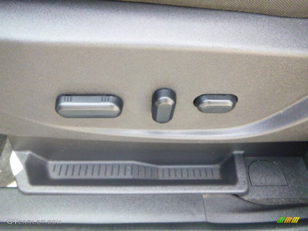 2013 C-Max Hybrid SEL - Ingot Silver / Charcoal Black photo #19