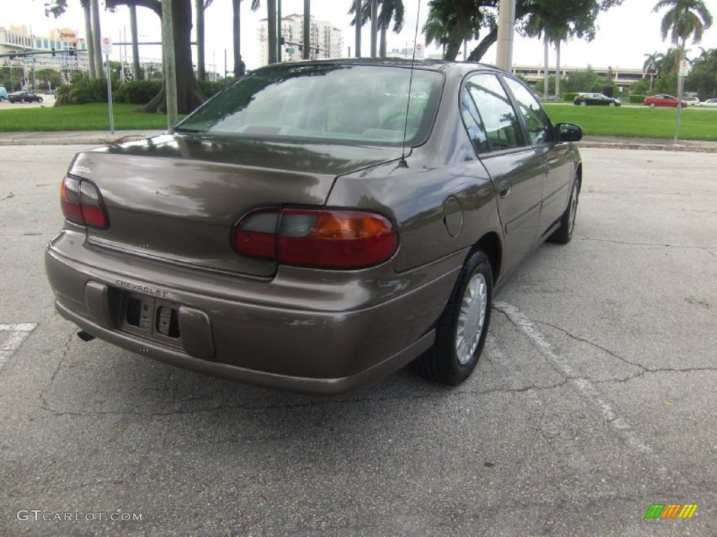 2001 Malibu Sedan - Medium Bronzemist Metallic / Gray photo #4