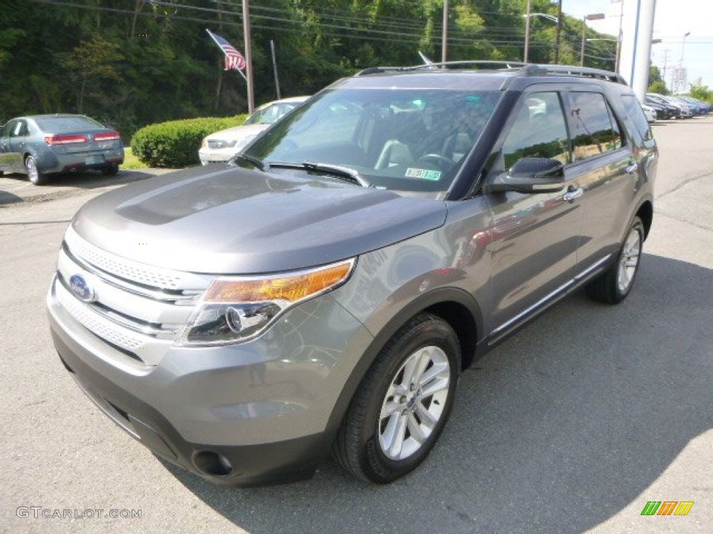 2011 Explorer XLT 4WD - Sterling Grey Metallic / Charcoal Black photo #6