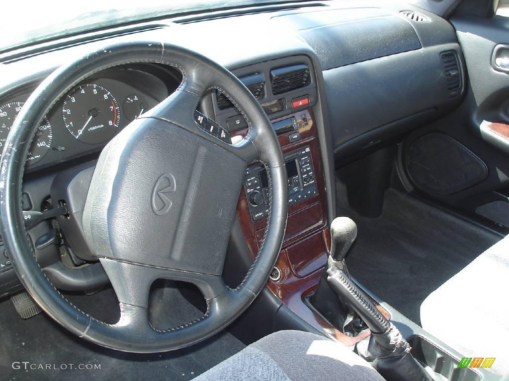 1996 I 30 - Arctic White Pearl / Gray photo #8