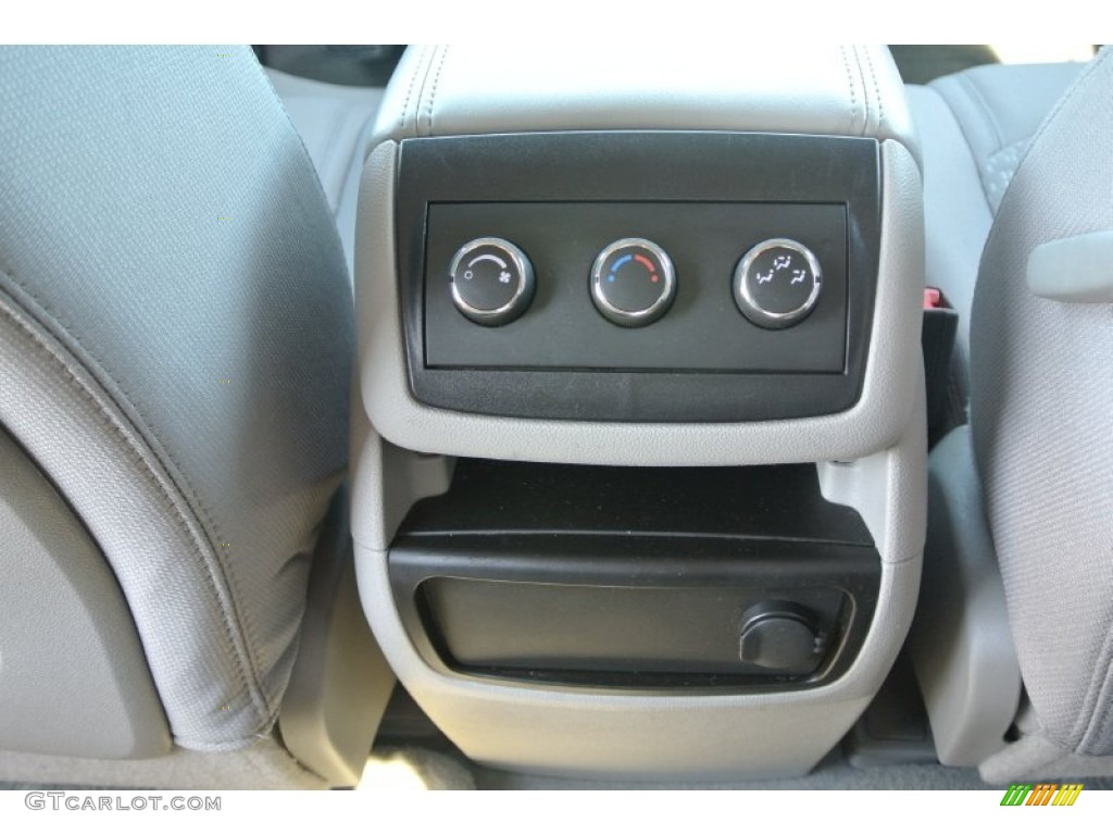 2012 Acadia SLE - Summit White / Light Titanium photo #19