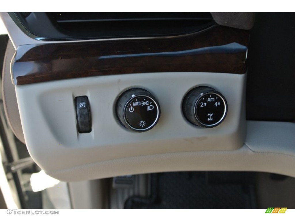 2015 Cadillac Escalade 4WD Controls Photo #96689818