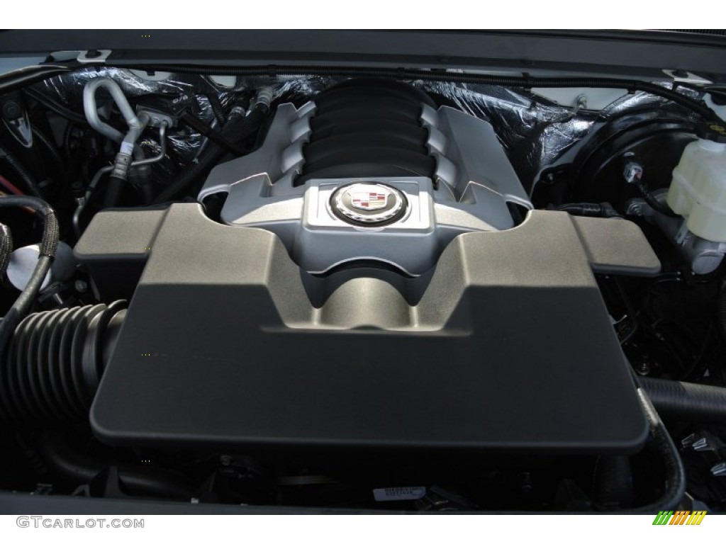 2015 Cadillac Escalade 4WD Engine Photos